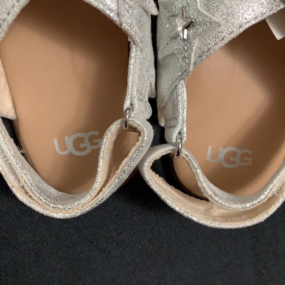Infant Girl’s UGG Sandals - Picture 5 of 7